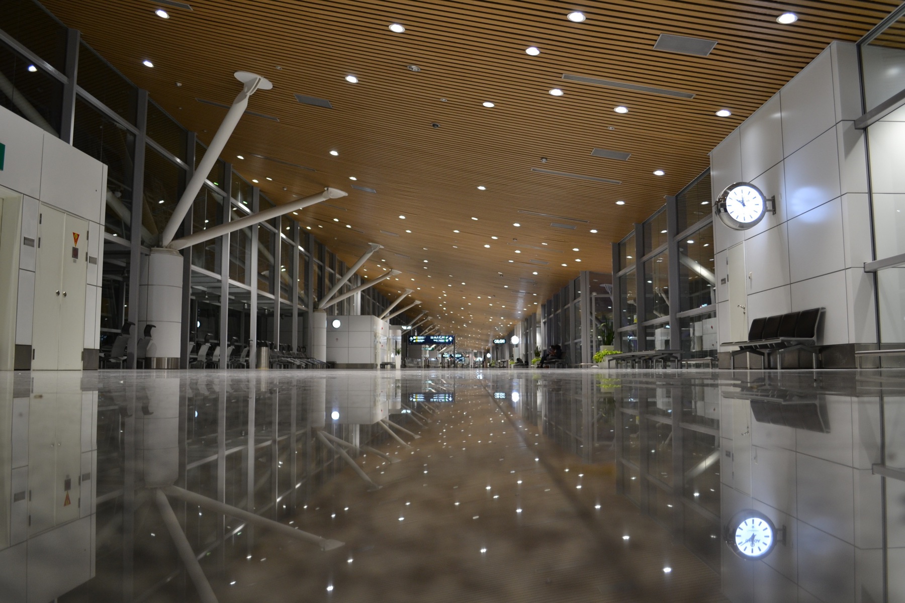 现代化机场航站楼空间